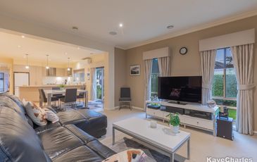 23 Grange Circuit, Beaconsfield