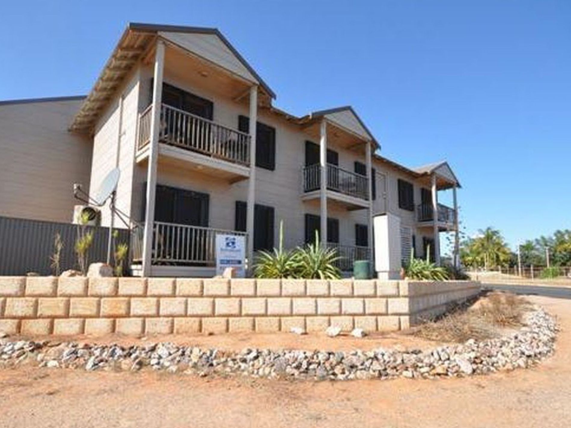 9 / 2 Grant Place, Port Hedland