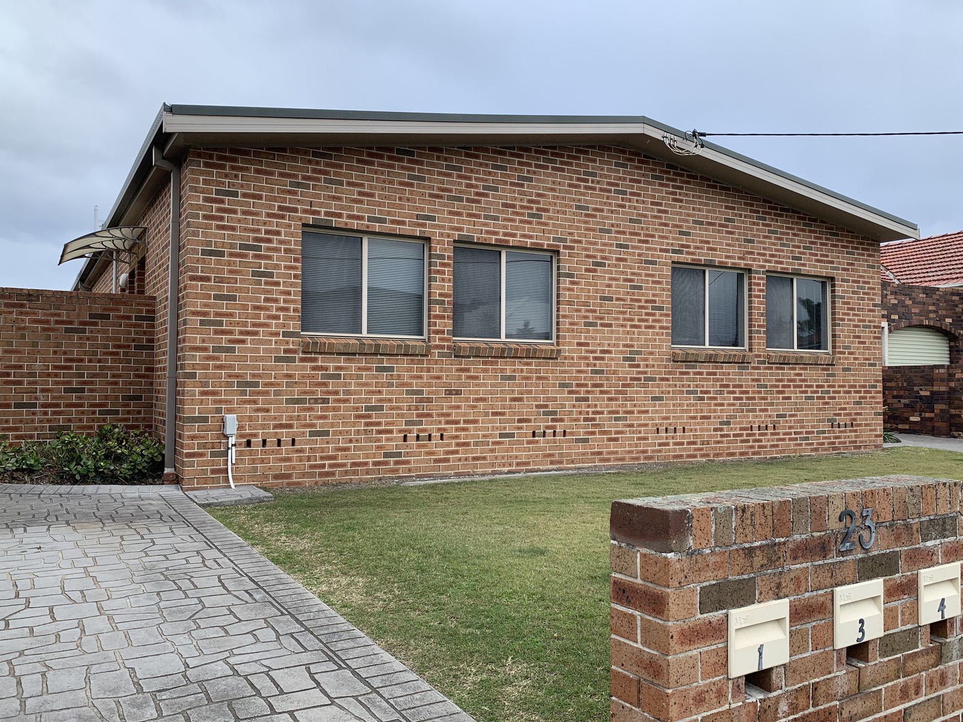 3 / 23 Oakland Avenue, Windang
