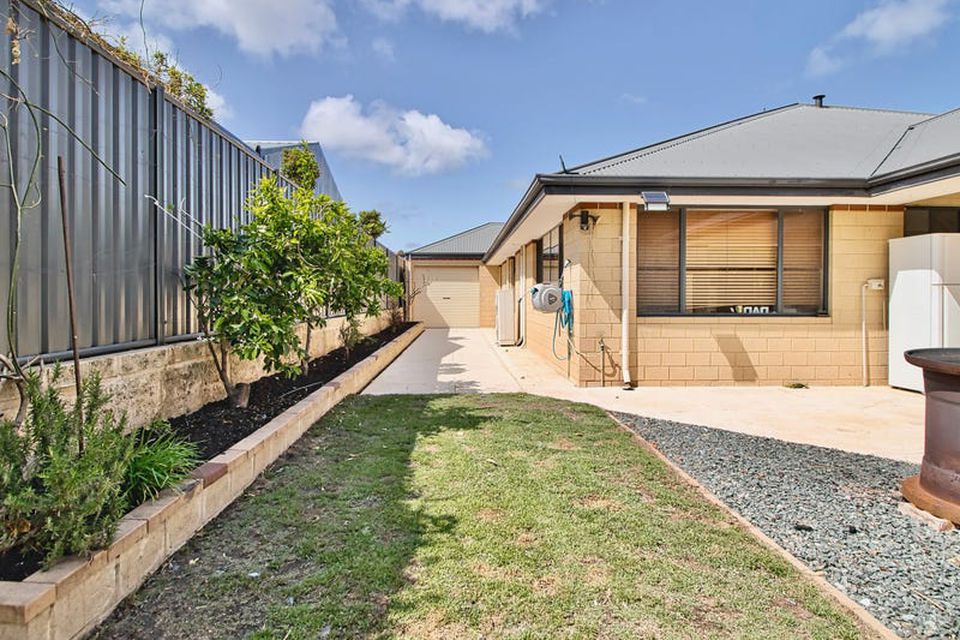 17 Lemon Gum Drive , Baldivis