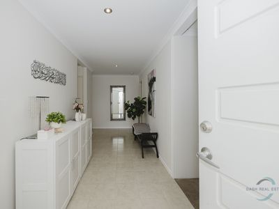 68 Leschenault Loop, Banksia Grove