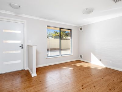346B Piccadilly Street, West Lamington