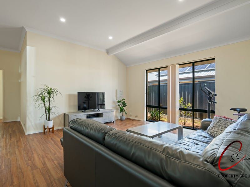 26 Salerno Approach, Piara Waters