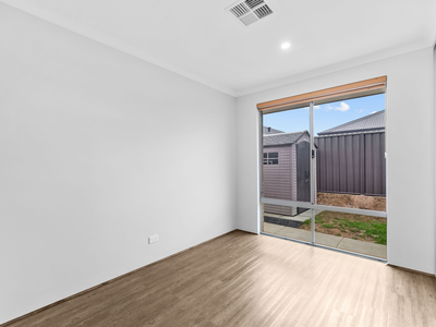 14 Brampton Road, Wandi