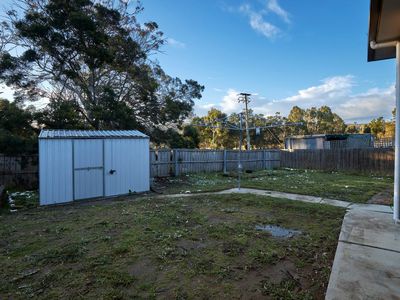 2 Leeander Crescent, Ravenswood