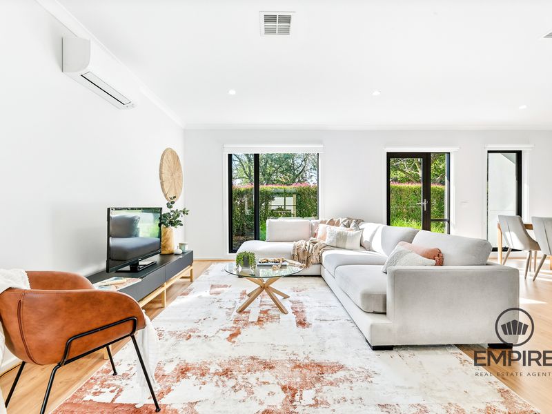 4 Plenty Way, Cranbourne North