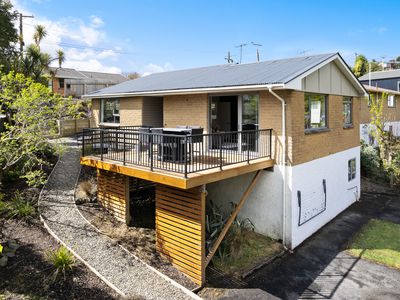 9 Bell Crescent, Concord