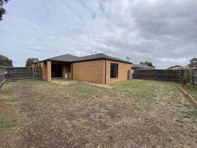 2 Jeremy Street, Tarneit