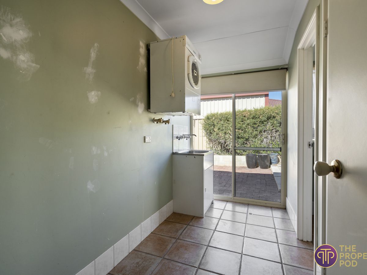 12 Waterlily Close, Huntingdale