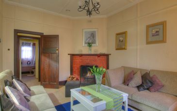 1 Railway Avenue, Beaconsfield