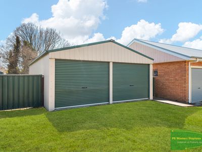16 Amos Avenue, Blayney
