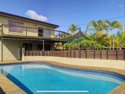 2 / 90 Benowa Road, Southport