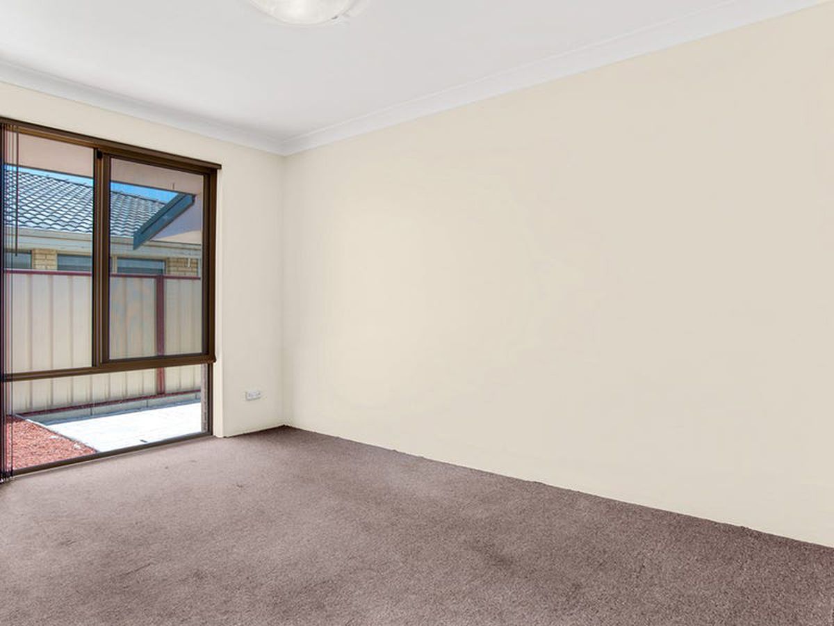 33 Redheart Drive, Thornlie