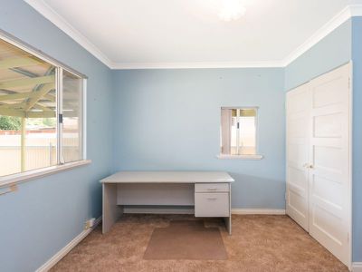 208 Piccadilly Street, Piccadilly