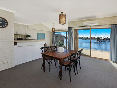 2 / 15-17 Carinya Street, Mooloolaba