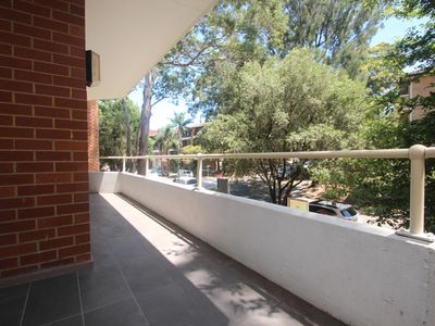 1 / 33 The Strand, Rockdale