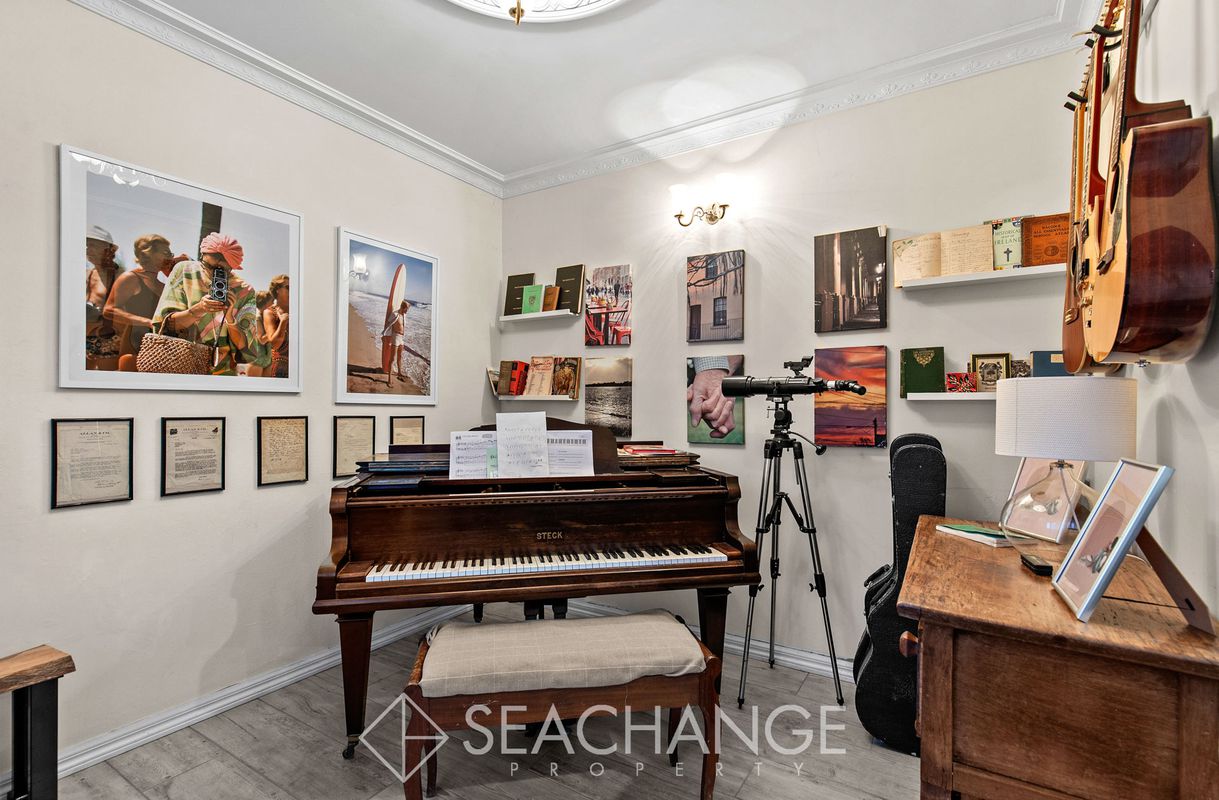 gallery