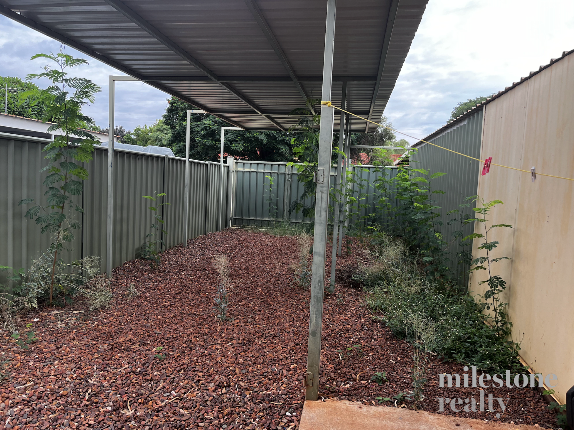 90 Oleander Street, Tom Price