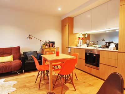 2 / 8B Evergreen Mews, Armadale