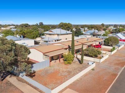 1 President Street , Kalgoorlie