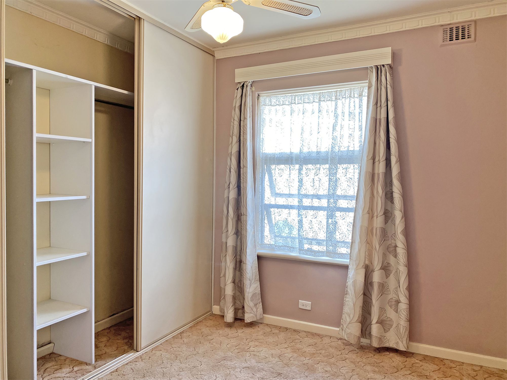 31 Oakleigh Road, Marion