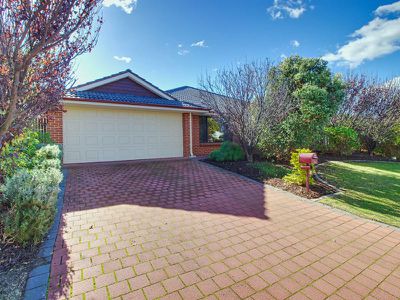 14 Nundle Road , Baldivis