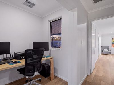 254 Guernsey Rise, Chittering