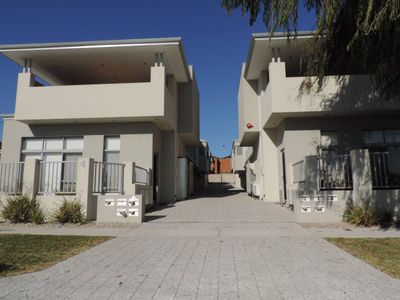 8 / 4 Waterloo Street, Joondanna