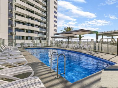 1404 / 420 Macquarie Street, Liverpool