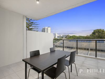 304 / 372 Marine Parade, Labrador