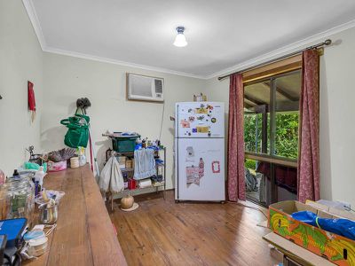399 Bishops Creek Road, Coffee Camp