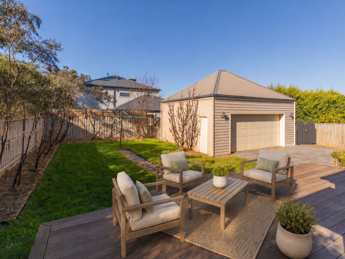 10 Alice Court, Officer