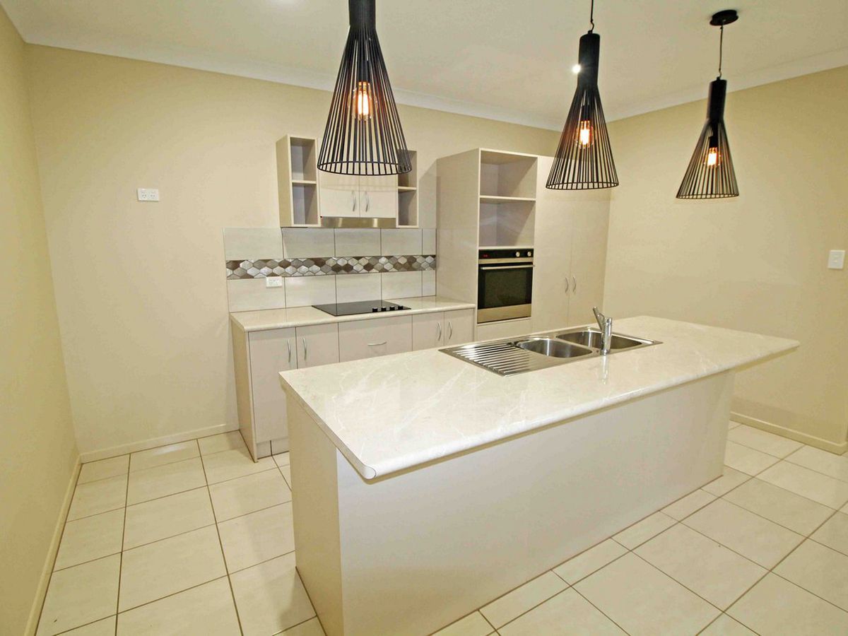 40 Cook Street, Atherton