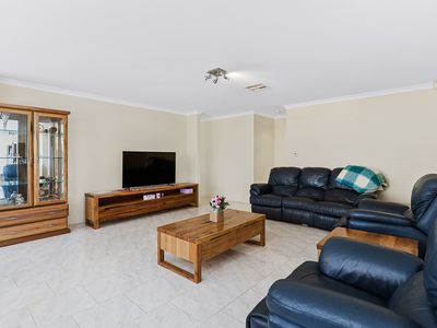 17 Whyalla Circle, Port Kennedy