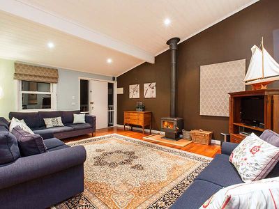 2 Hadrian Avenue, St Andrews Beach