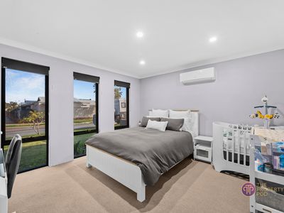 42 Firebrand Grove, Baldivis