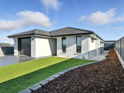 28 Deavan Drive, Shorewell Park