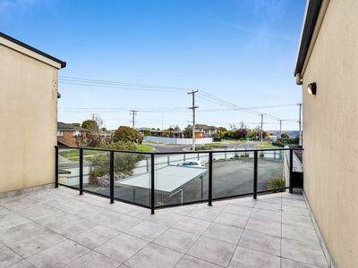 2 / 60 Franmaree Road, Newnham