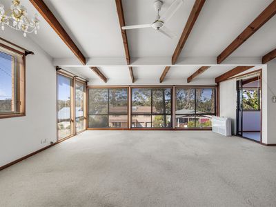 27 Torquay Drive, Lake Tabourie