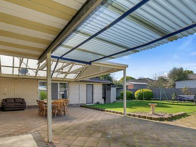 33 Saturn Crescent, Modbury North