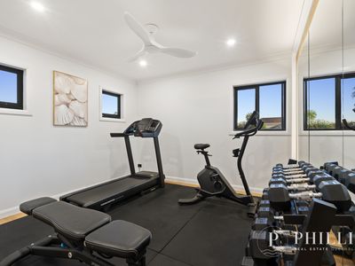 2566 Cressbrook Drive, Hope Island