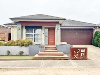 12 Anglers Avenue, Point Cook