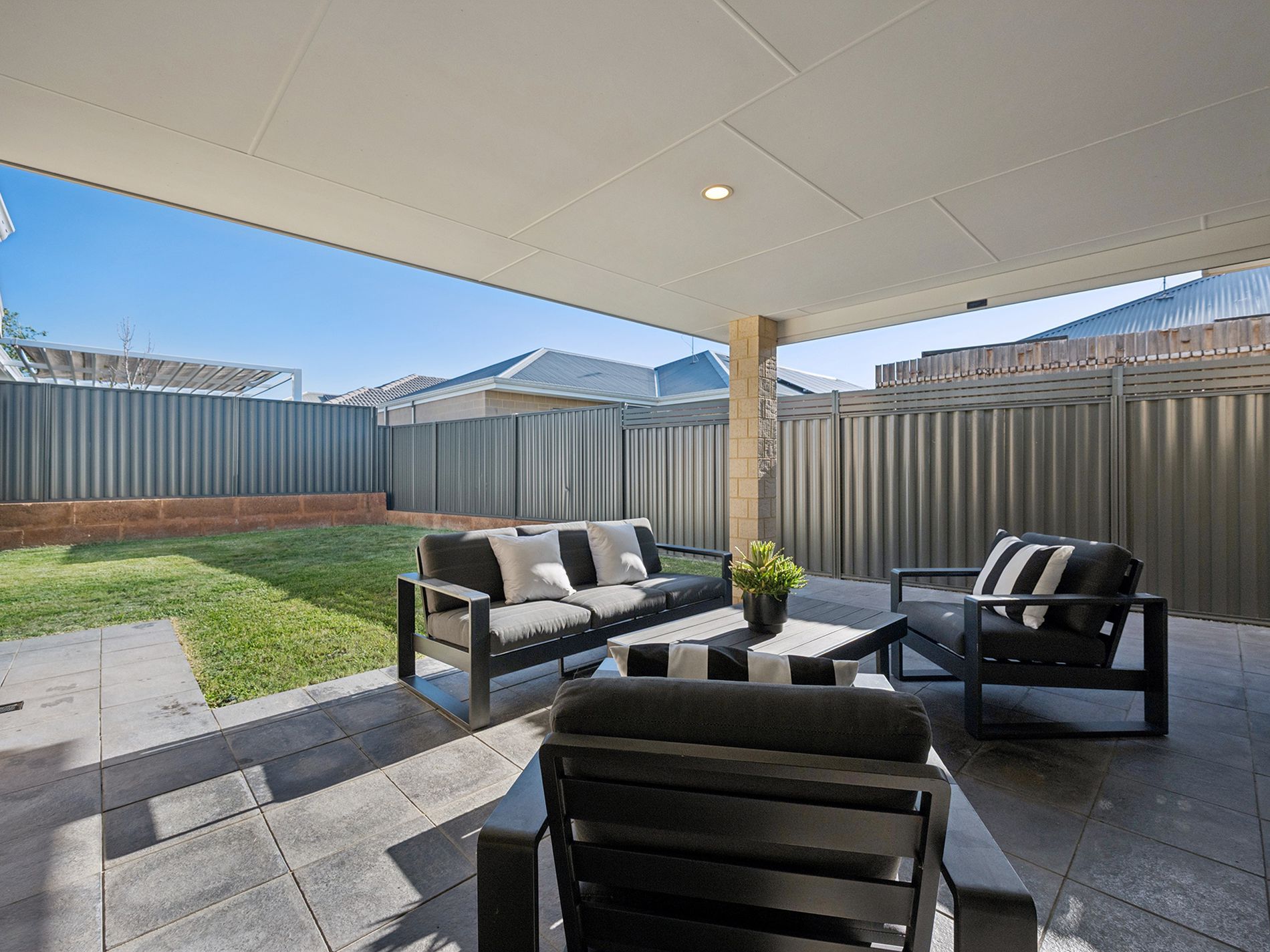 21 Claystone Loop, Piara Waters