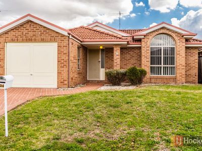 34 Wyangala Cct, Woodcroft