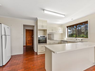 13 Railway Terrace North, Beachport