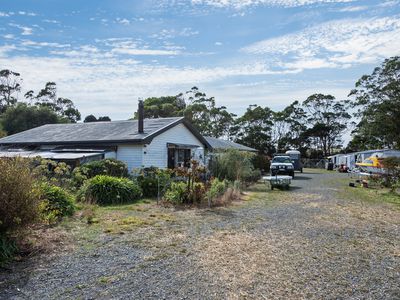 211 Back Line Road, Forest