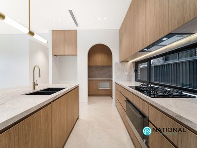 21 Karani Avenue, Guildford West