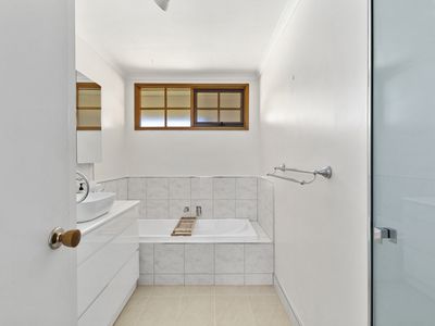 2 Hickey Court, Seymour