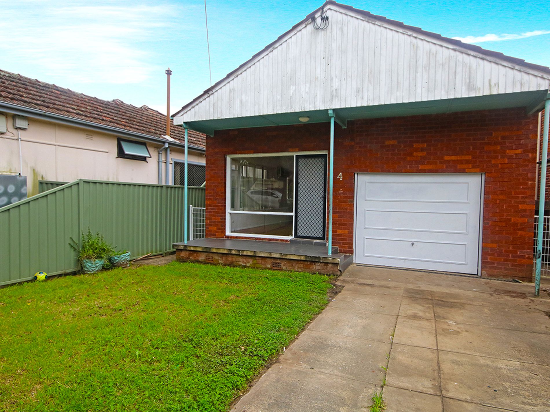 4 Taylor Street, Lakemba