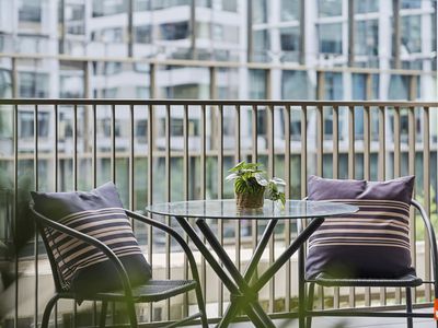 206 / 21 Challis Street, Dickson